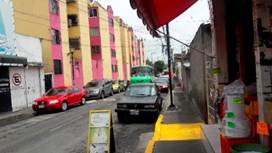 Manifestaciones urbanas y arquitectónicas de “ojos en la calle”